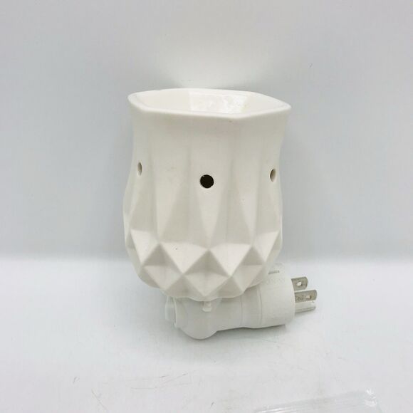 New Scentsy Alabaster Mini Nightlight Warmer Retired Farmhouse, Cottage Core - Picture 2 of 8